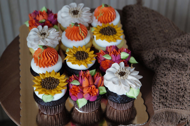 Online Cupcake Order -  Cupcakes #411Featured