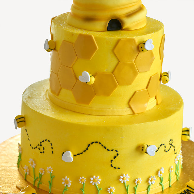 449 Honey Bee Cake Decoration Images, Stock Photos & Vectors | Shutterstock